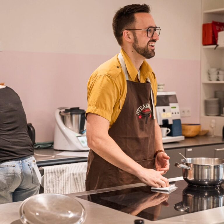 Instagram post from better.call.raoul. This post is in position 6.